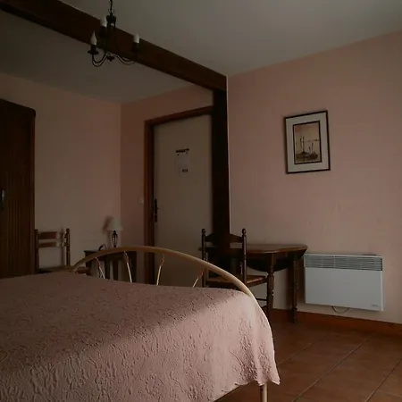 Le Vieux Pommier *