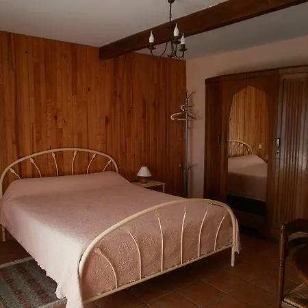Le Vieux Pommier