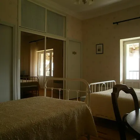 Le Vieux Pommier Bed & Breakfast *