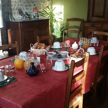 Le Vieux Pommier Giat