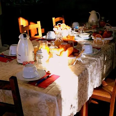 Le Vieux Pommier Bed & Breakfast *