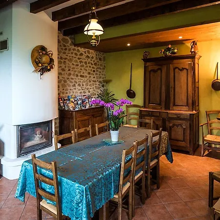 Le Vieux Pommier Bed & Breakfast *